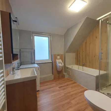 3-zimmer-wohnung, Küche, Bad Nähe Bahnhof