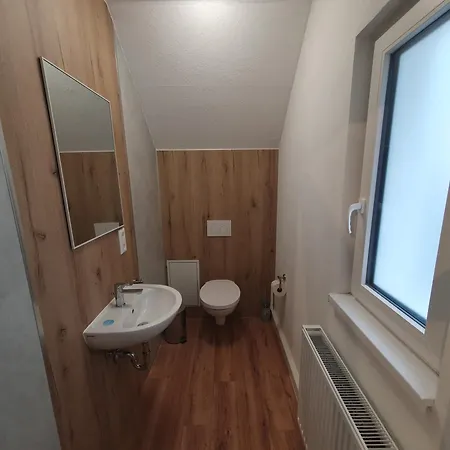 3-zimmer-wohnung, Küche, Bad Nähe Bahnhof Apartamento *