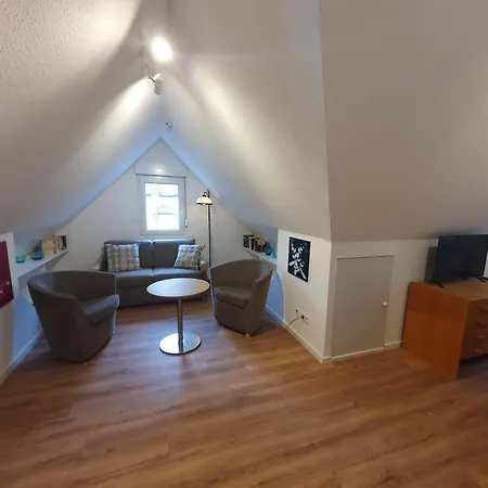 Lejlighed 3-zimmer-wohnung, Kueche, Bad Naehe Bahnhof Mühlacker